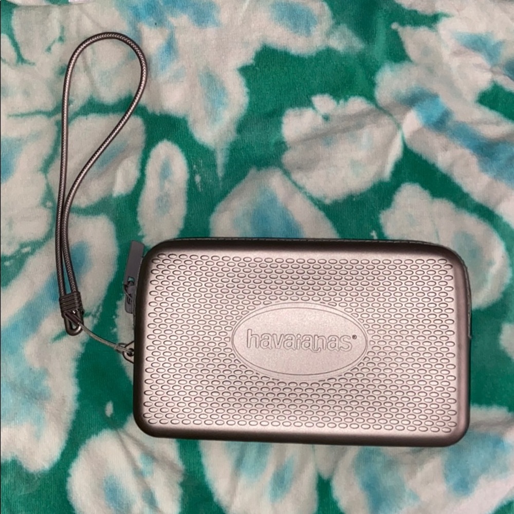 🤍 Havaianas wristlet 🤍